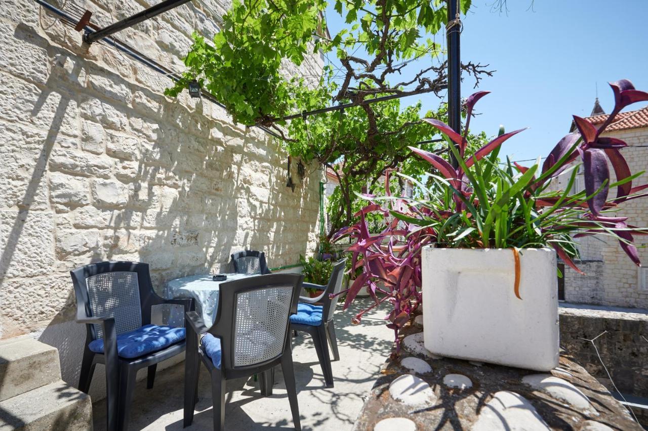 Rooms Antonio Trogir Bagian luar foto